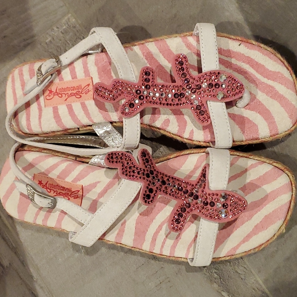 Roberto Cavalli girls sandals sz 2( US) sz 34( Europe)
